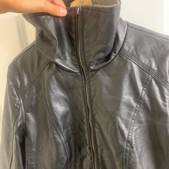 Brave Soul Women's Faux Leather Jacket- size L- fur lined - Picture 6 of 9